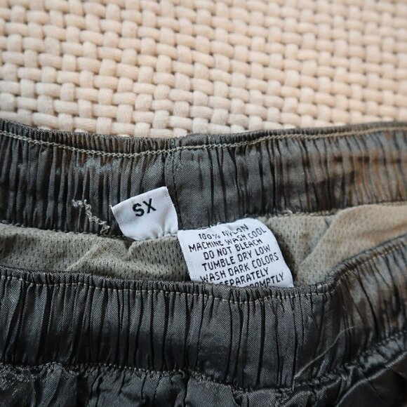 Zyng Green Shiny Lined High Waist Workout Athletic Shorts Size XS - Picture 7 of 7